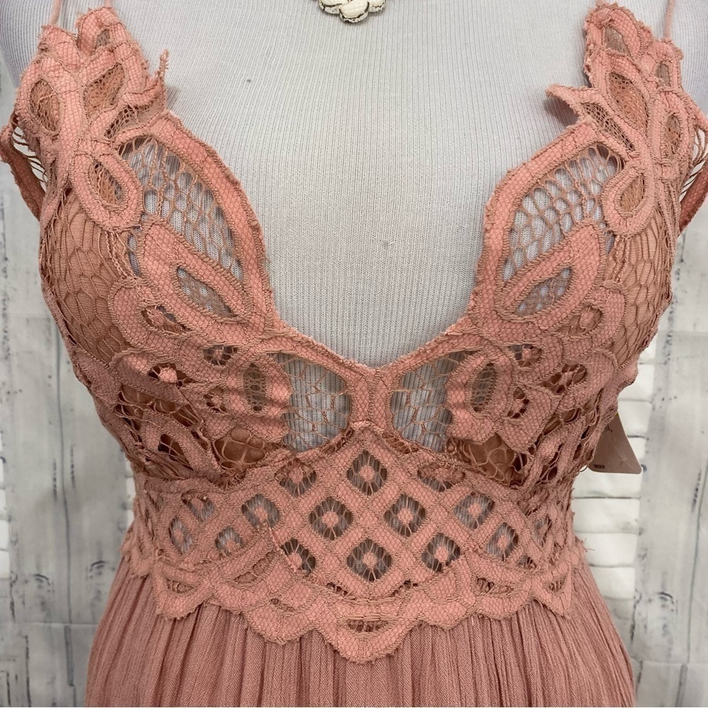 Free People Medium Crochet Lace Maxi Slip Dress Rose Pink Strappy Back Gauze NWT - Picture 9 of 13